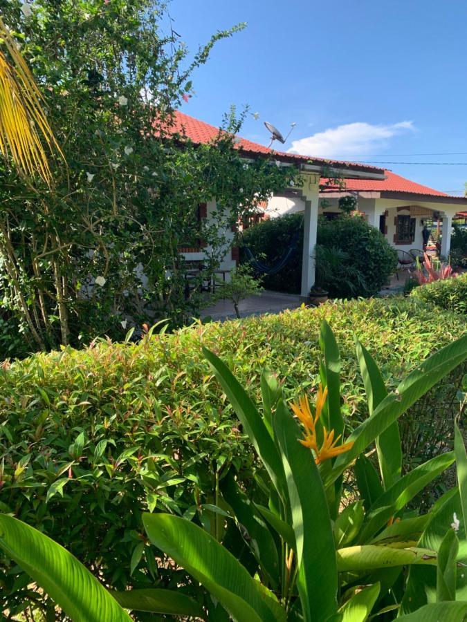 Lovely Garden Villas Пантай Ченанг Екстериор снимка